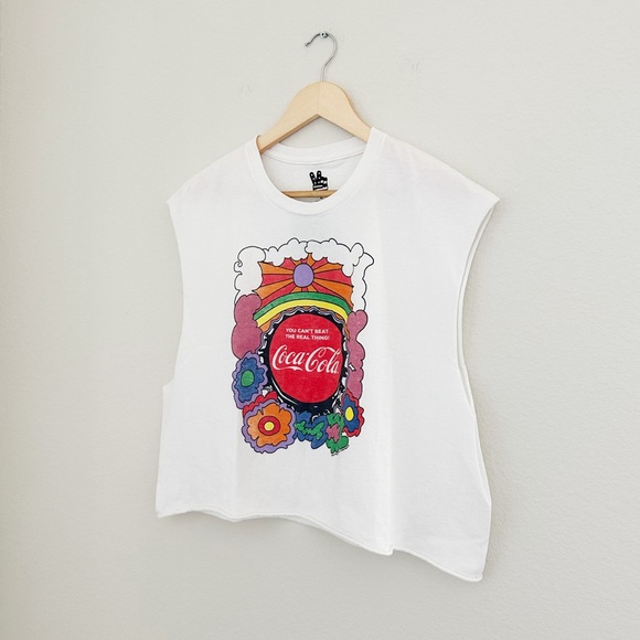 NEW Junk Food Clothing Coca Cola Sleeveless Graphic Tee - Picture 2 of 4